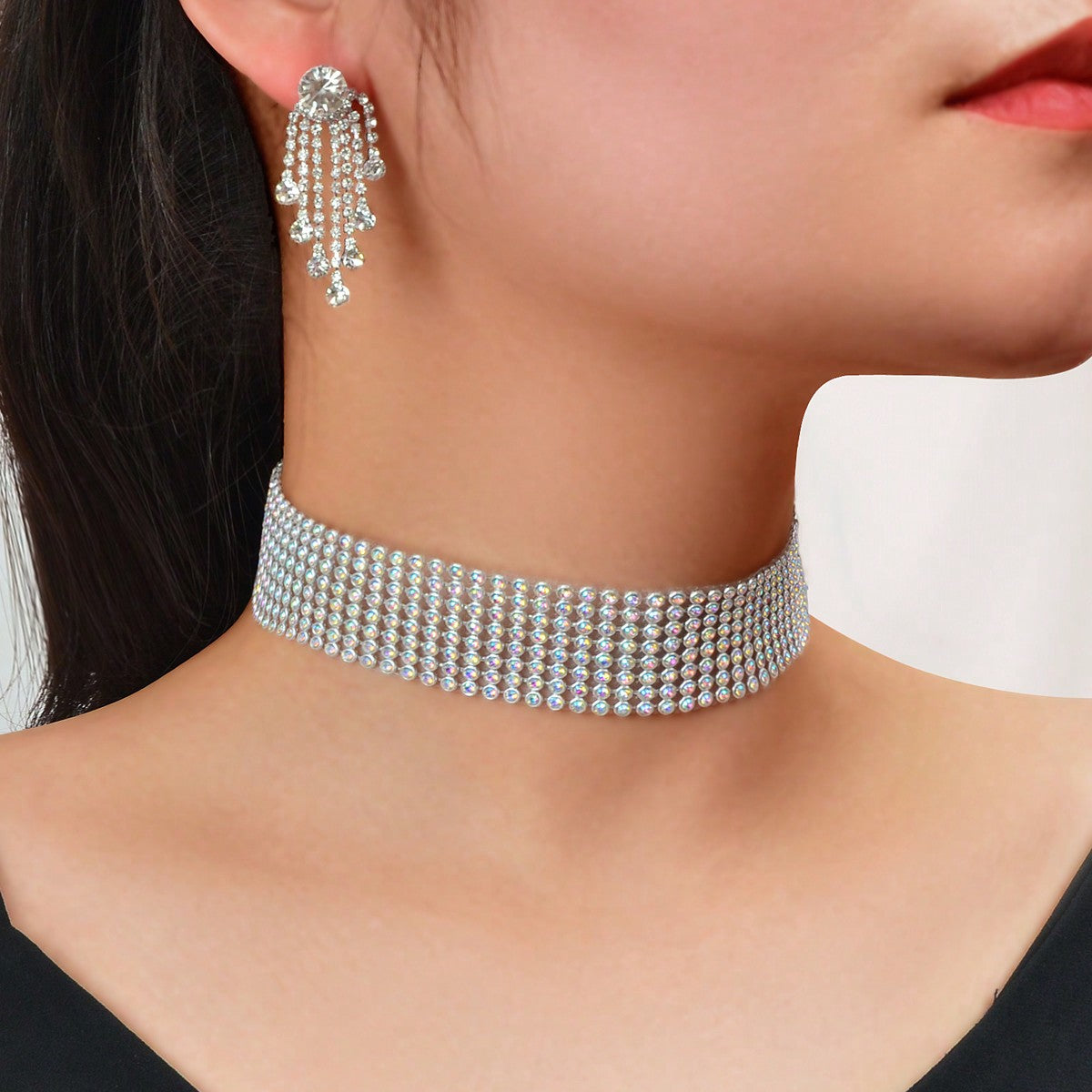 銀色全水晶短版項鍊及流蘇耳環首飾套裝