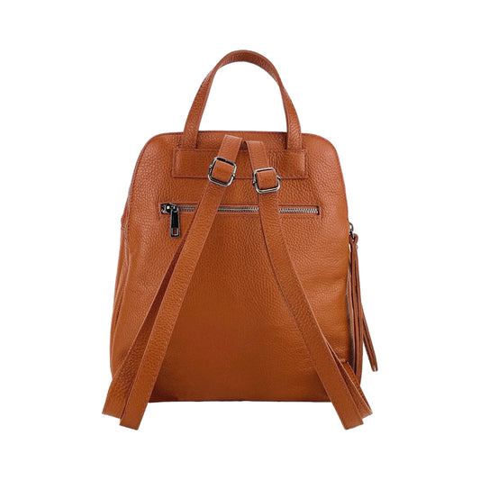 RB1018AM | Women's Double Compartment Backpack in Genuine Leather Made in Italy with adjustable shoulder straps. Gunmetal hardware - Paprika color - Dimensions: 26 x 30 x 14.5 cm.